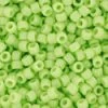 Cc44 - Perles De Rocaille Toho 15/0 Opaque Sour Apple (5g)