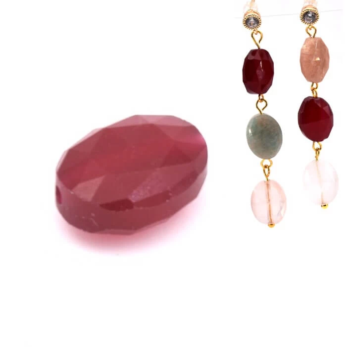 Perle Ovale à Facettes En Jade Teinté Rouge 10x8mm - Trou: 1mm (1) 1 Perle Ovale à Facettes En Jade Teinté Rouge 10x8mm - Trou: 1mm (1)