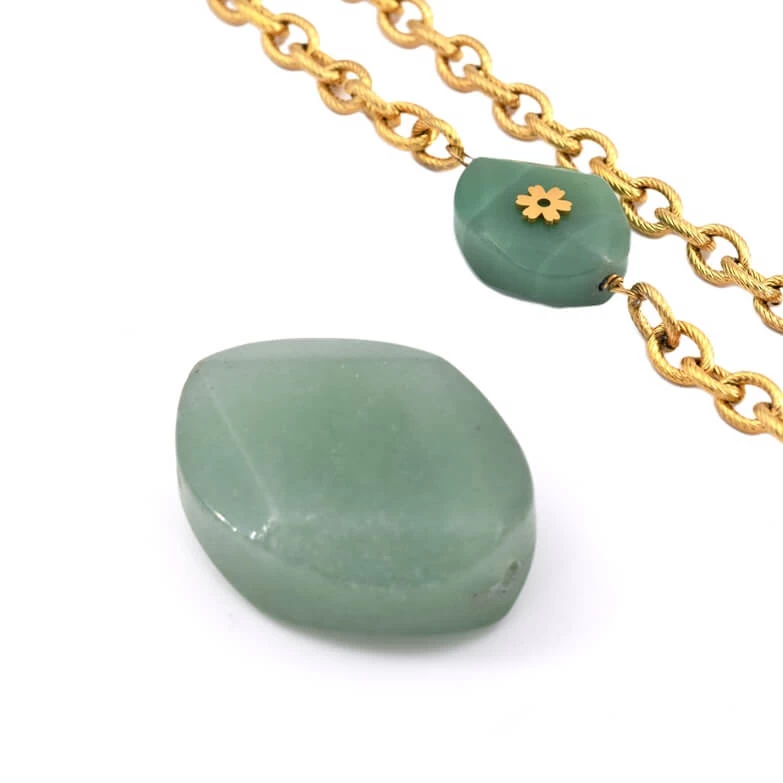 Perle Ovale à Facettes Losange Aventurine Verte 28x22mm (1) 1 Perle Ovale à Facettes Losange Aventurine Verte 28x22mm (1)