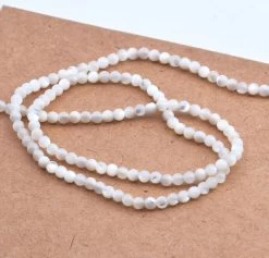 Perles Rondes En Nacre Coquillage Blanc Naturel 2mm - Trou: 0.5mm (1fil - 39cm)