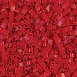Cc408 -Miyuki HALF Tila Perles Opaque Red 2.5mm (35 Perles)