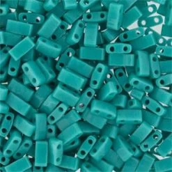 Cc412 -Miyuki HALF Tila Perles Opaque Turquoise Green 2.5mm (35 Perles)