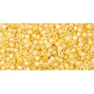 Cc903 - Perles Toho Treasure 11/0 Ceylon Custard (5g) 1 Cc903 - Perles Toho Treasure 11/0 Ceylon Custard (5g)