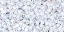 Cc767 - Perles Toho Treasure 11/0 Opaque Pastel Frosted Light Gray (5g)