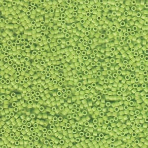 DB010 - 11/0 Delica Beads Opaque Chartreuse - 1,6mm - Hole : 0,8mm (5gr) 1 DB010 - 11/0 Delica Beads Opaque Chartreuse - 1,6mm - Hole : 0,8mm (5gr)