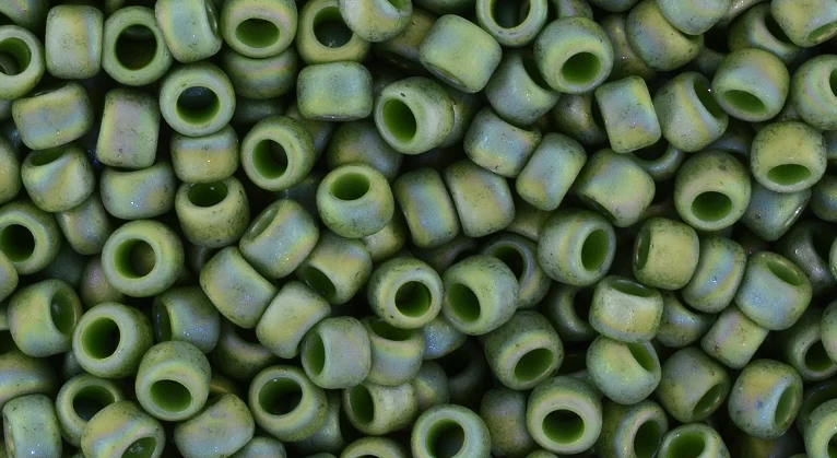 Cc2633F - Perles De Rocaille Toho 8/0 Semi Glazed Rainbow Clover (10g) 1 Cc2633F - Perles De Rocaille Toho 8/0 Semi Glazed Rainbow Clover (10g)