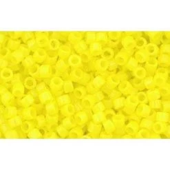 Cc42 - Perles Toho Treasure 11/0 Opaque Dandelion (5g)